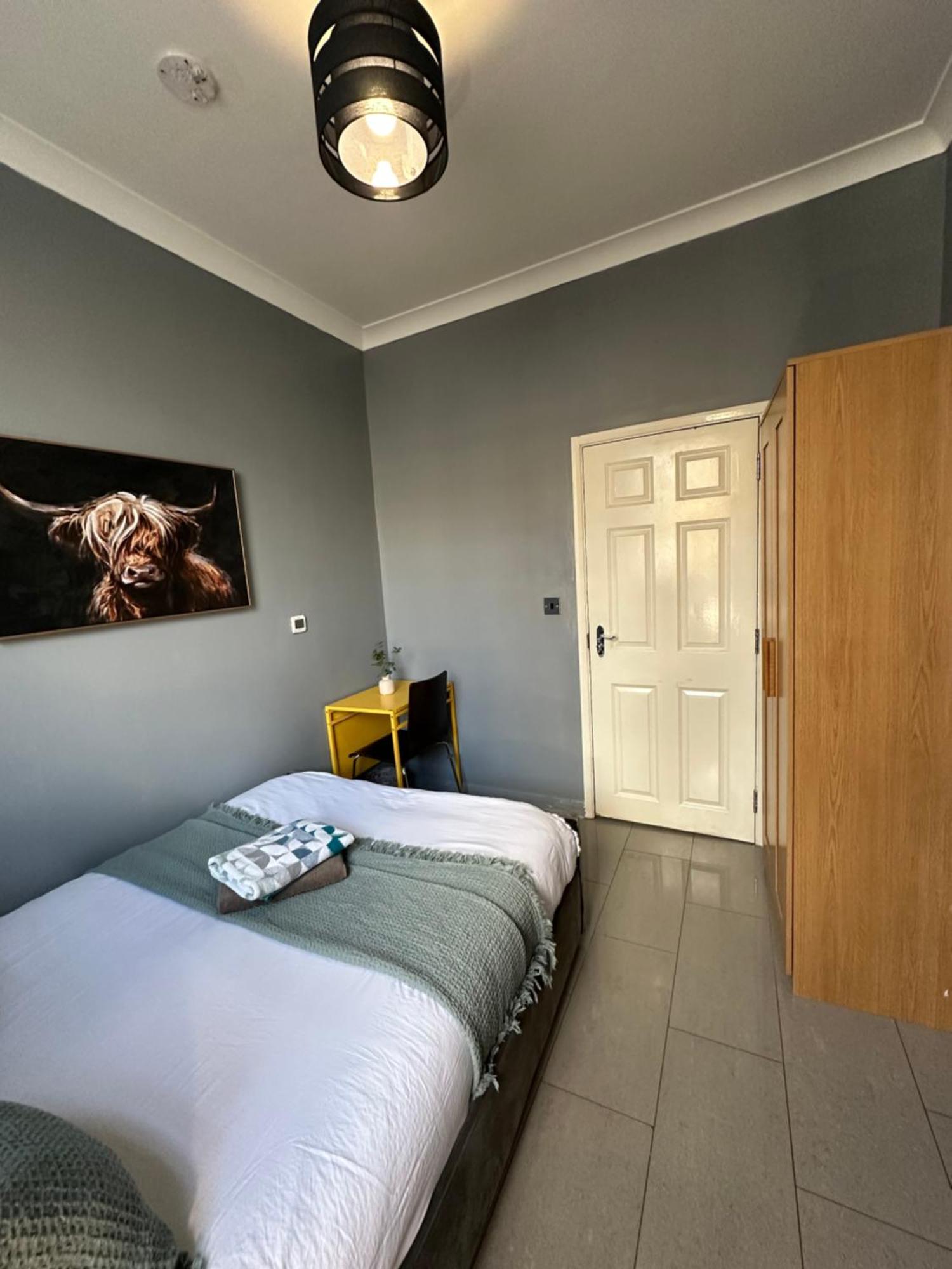 "Bright & Spacious" 3 Bedroom Flat By Kings Cross, St Pancras Station!!!!64 Londres Extérieur photo