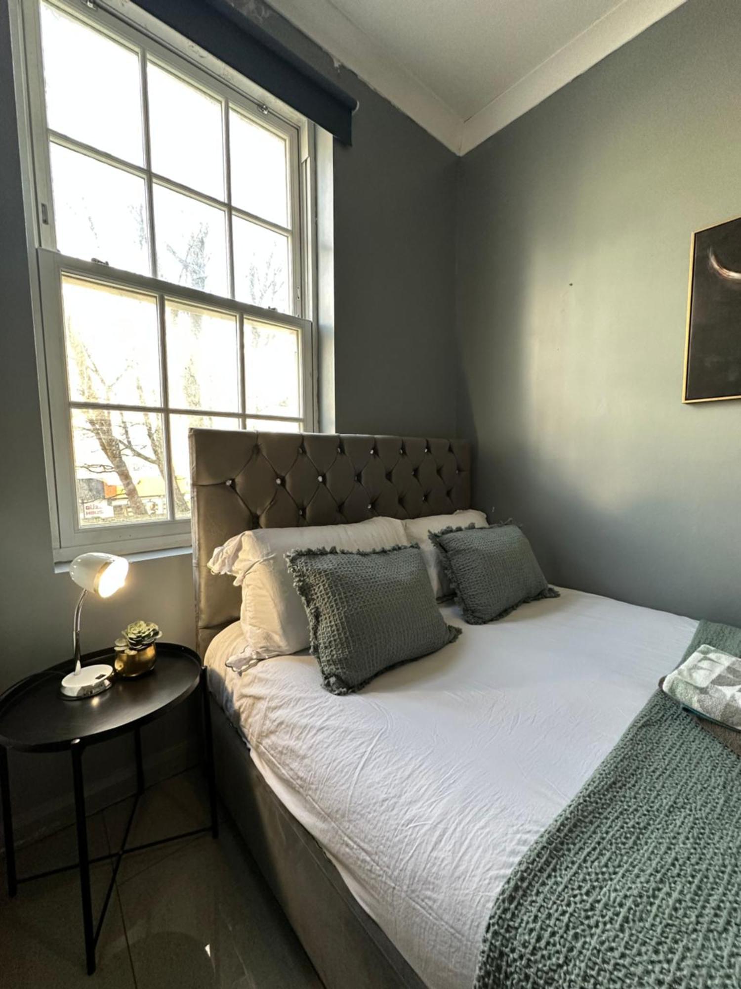"Bright & Spacious" 3 Bedroom Flat By Kings Cross, St Pancras Station!!!!64 Londres Extérieur photo