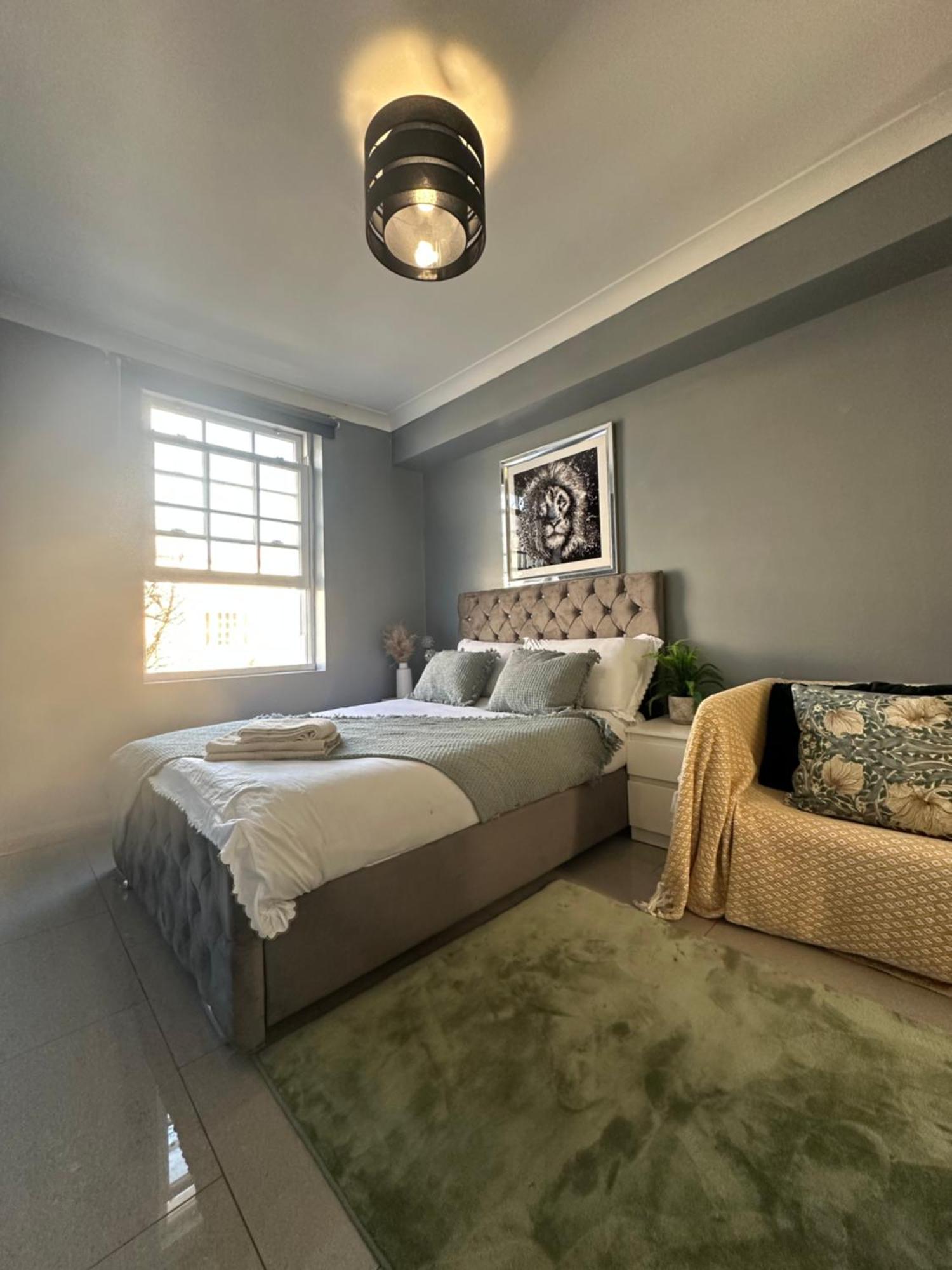 "Bright & Spacious" 3 Bedroom Flat By Kings Cross, St Pancras Station!!!!64 Londres Extérieur photo