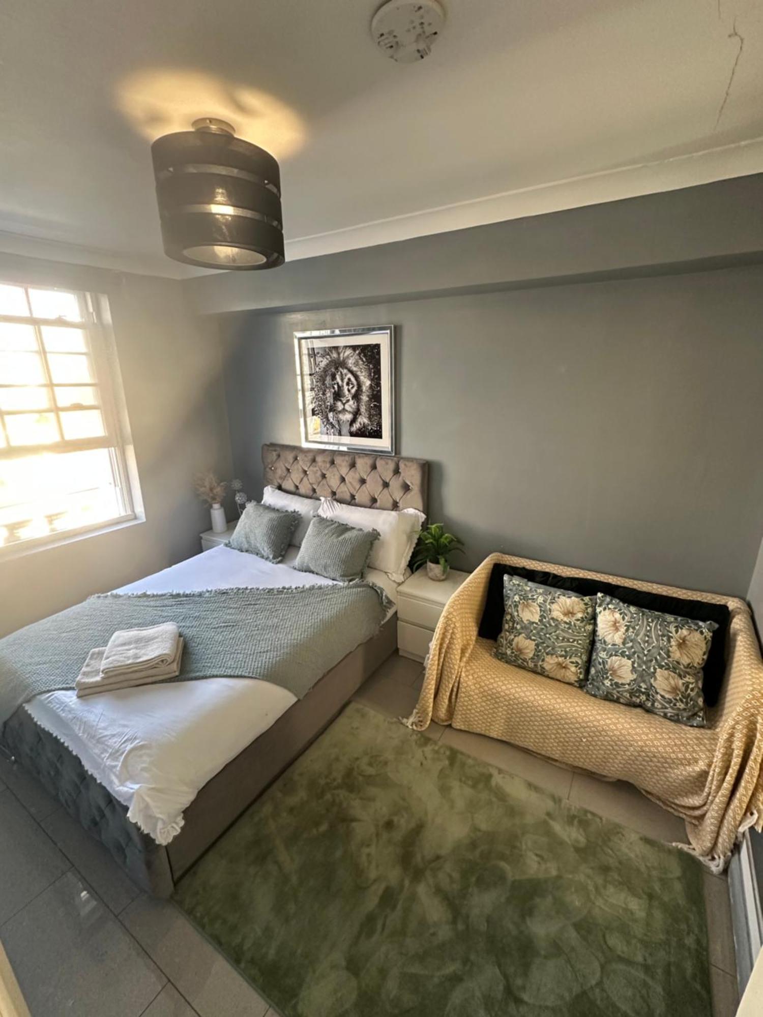 "Bright & Spacious" 3 Bedroom Flat By Kings Cross, St Pancras Station!!!!64 Londres Extérieur photo
