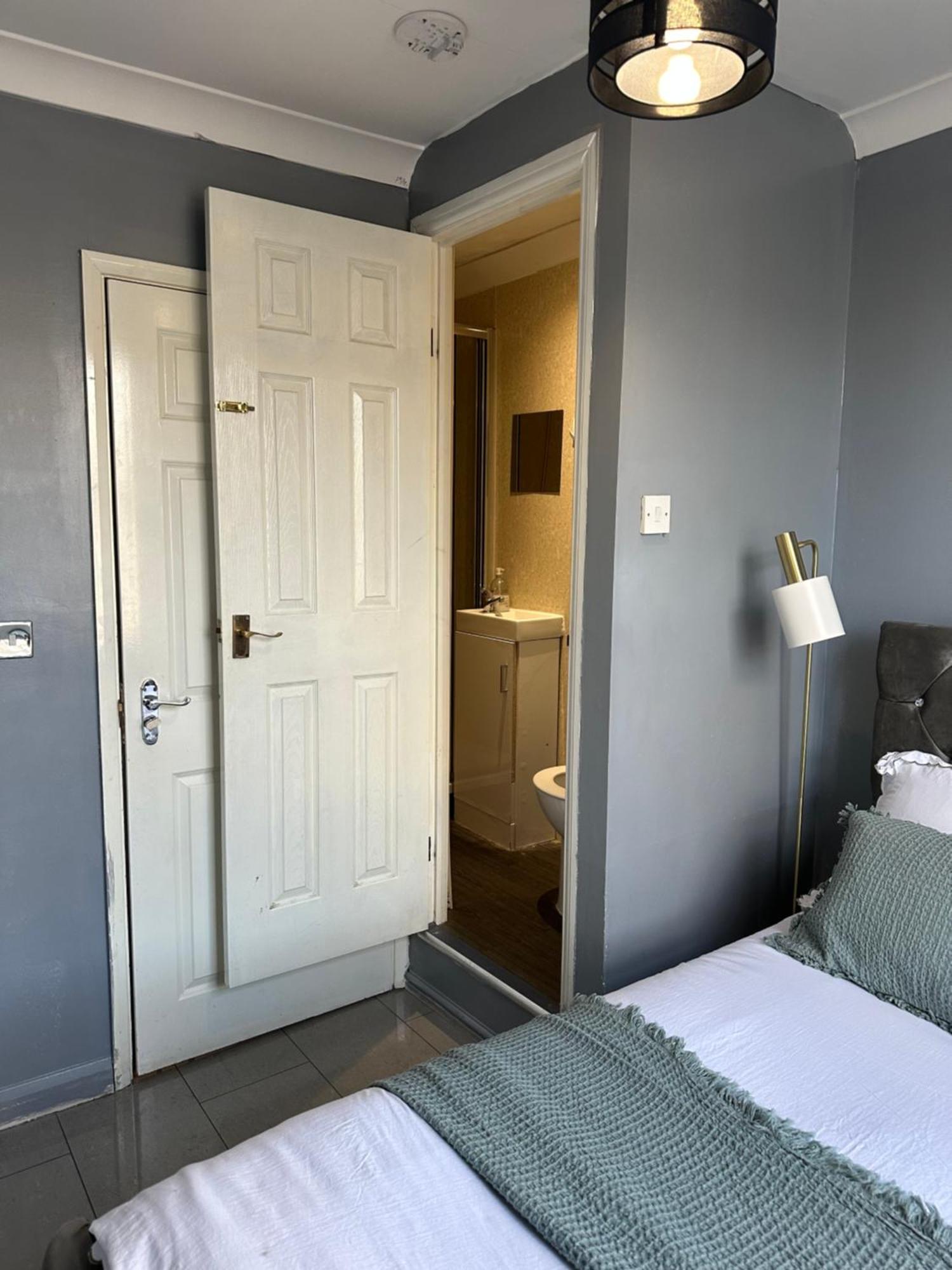 "Bright & Spacious" 3 Bedroom Flat By Kings Cross, St Pancras Station!!!!64 Londres Extérieur photo