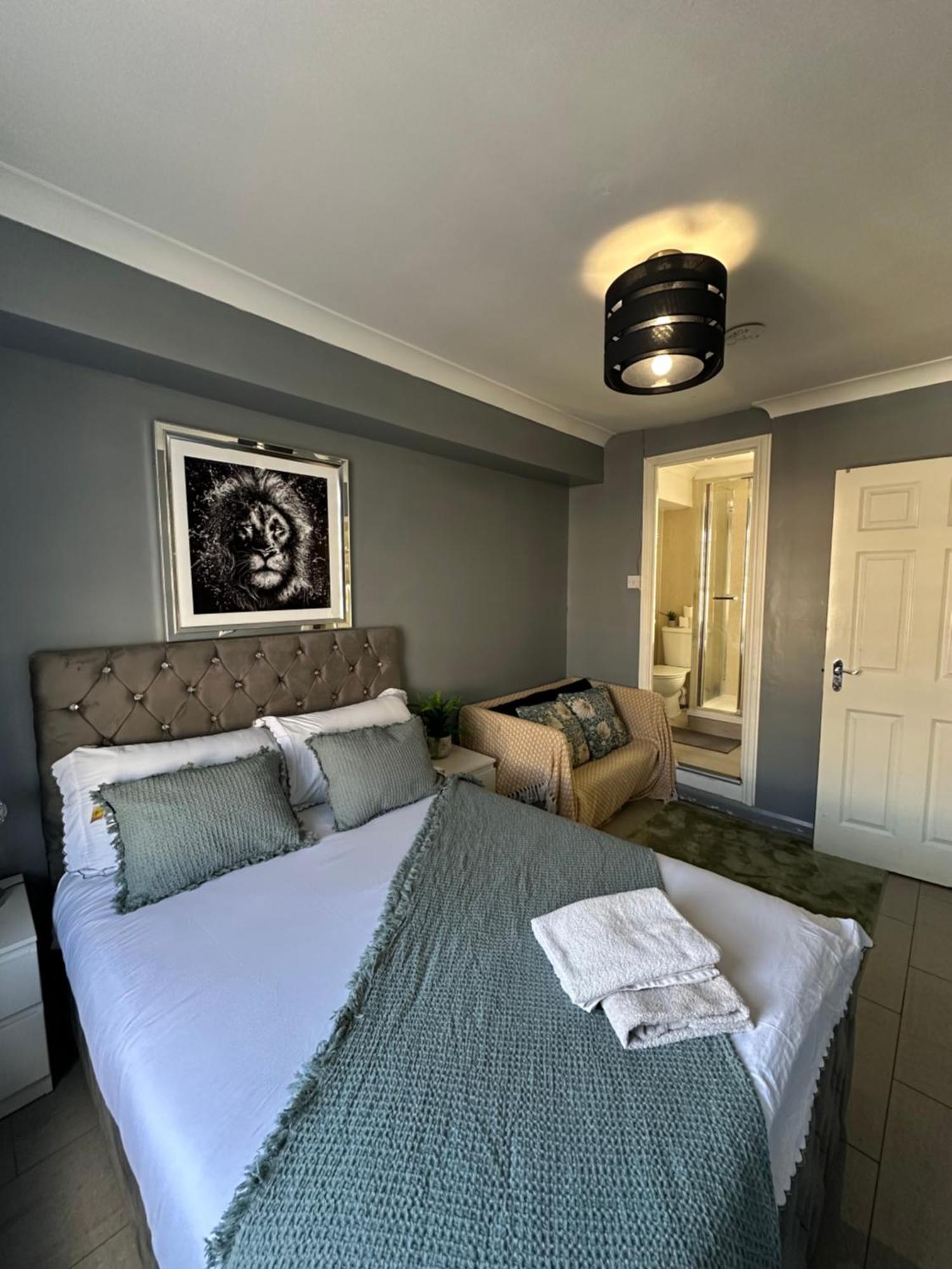 "Bright & Spacious" 3 Bedroom Flat By Kings Cross, St Pancras Station!!!!64 Londres Extérieur photo