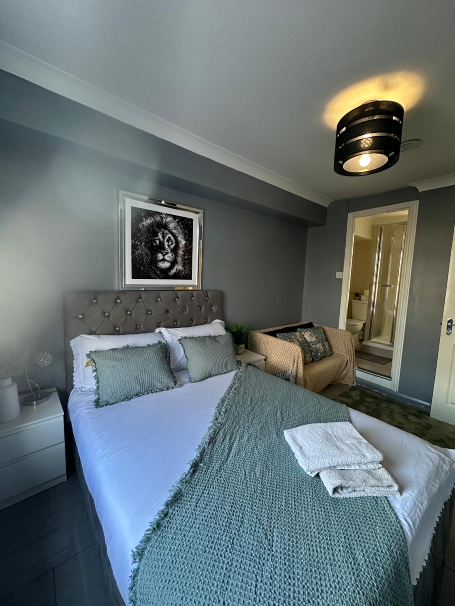 "Bright & Spacious" 3 Bedroom Flat By Kings Cross, St Pancras Station!!!!64 Londres Extérieur photo