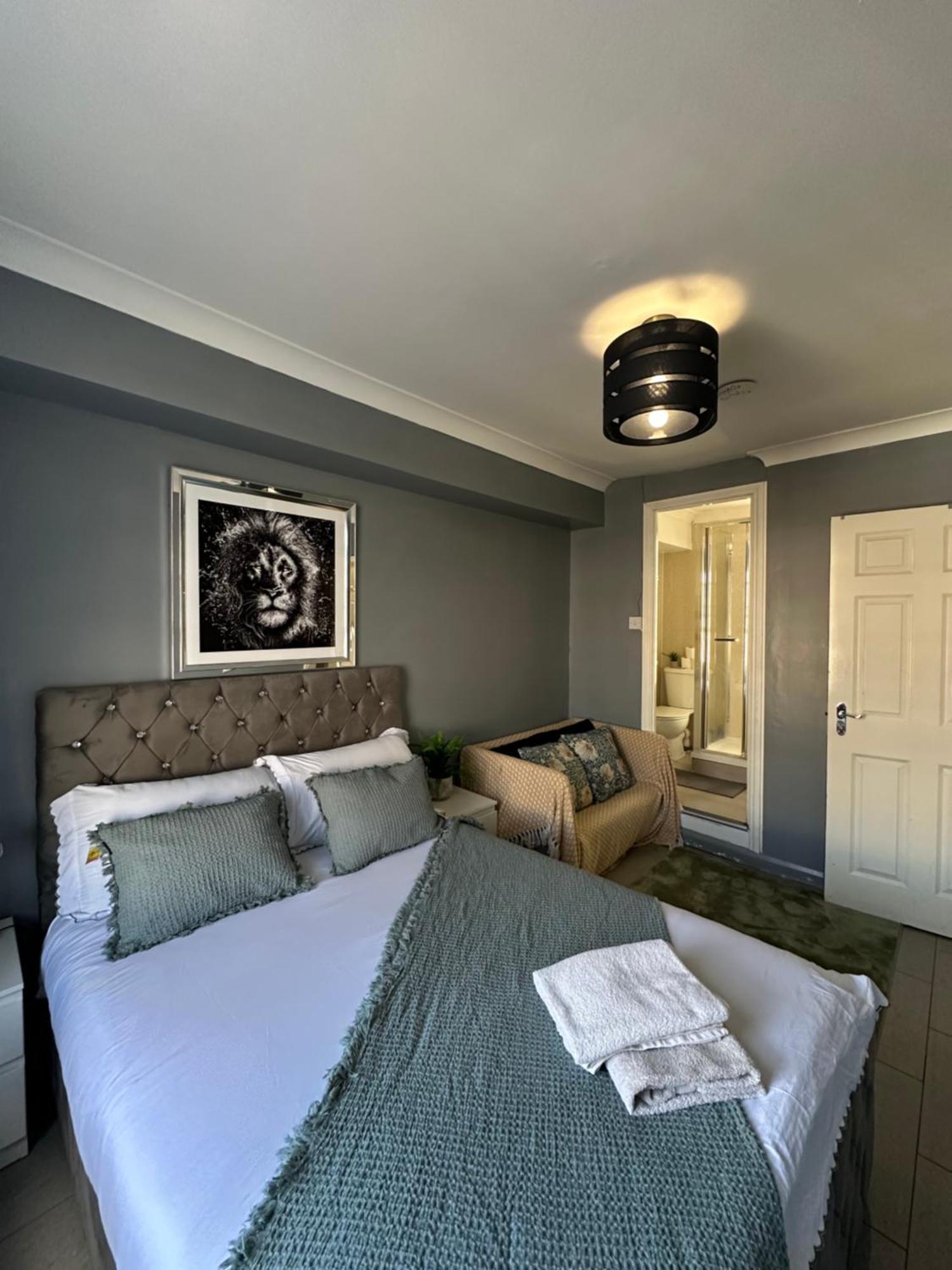 "Bright & Spacious" 3 Bedroom Flat By Kings Cross, St Pancras Station!!!!64 Londres Extérieur photo