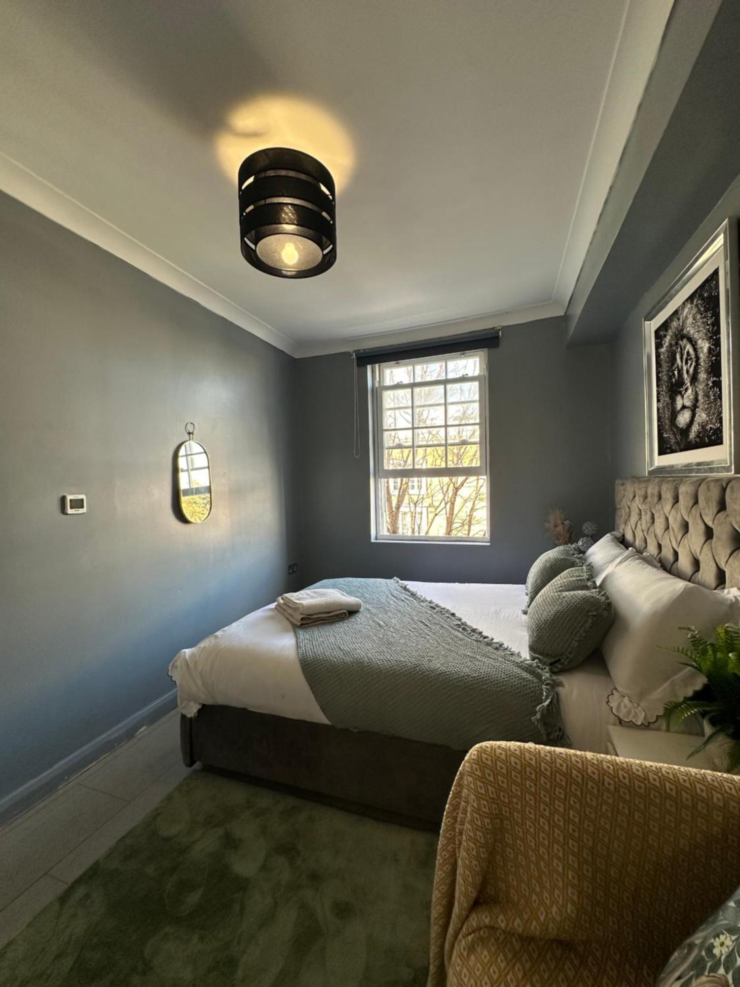 "Bright & Spacious" 3 Bedroom Flat By Kings Cross, St Pancras Station!!!!64 Londres Extérieur photo